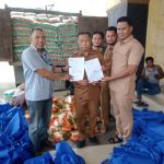 PT BLJ Bekerjasama Dengan Pemkab Bengkalis Serahkan 10.000 Paket Sembako ke 11 Kecamatan